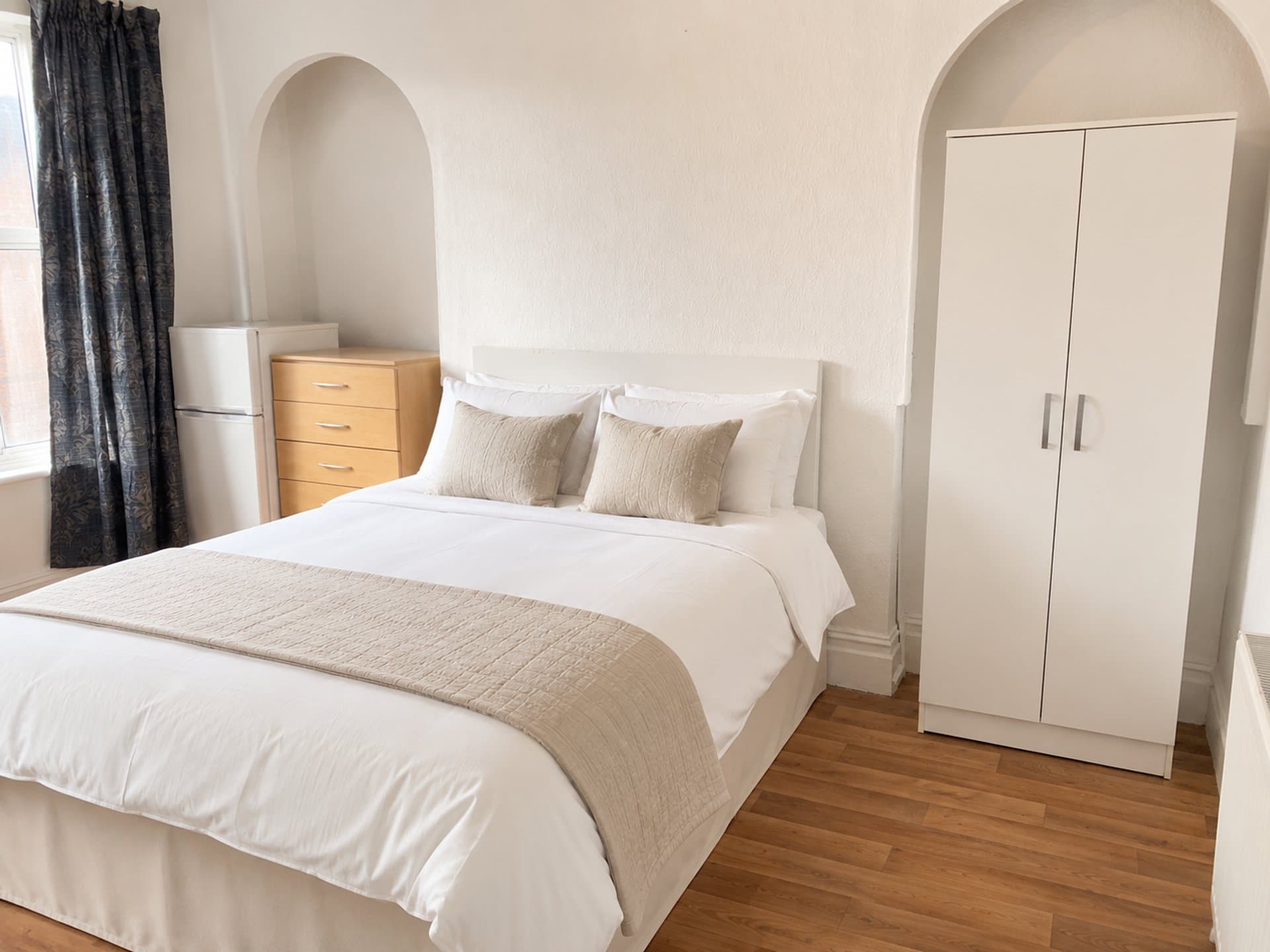 Quarto Double em Willesden Green, Harlesden Road, NW10 3SD