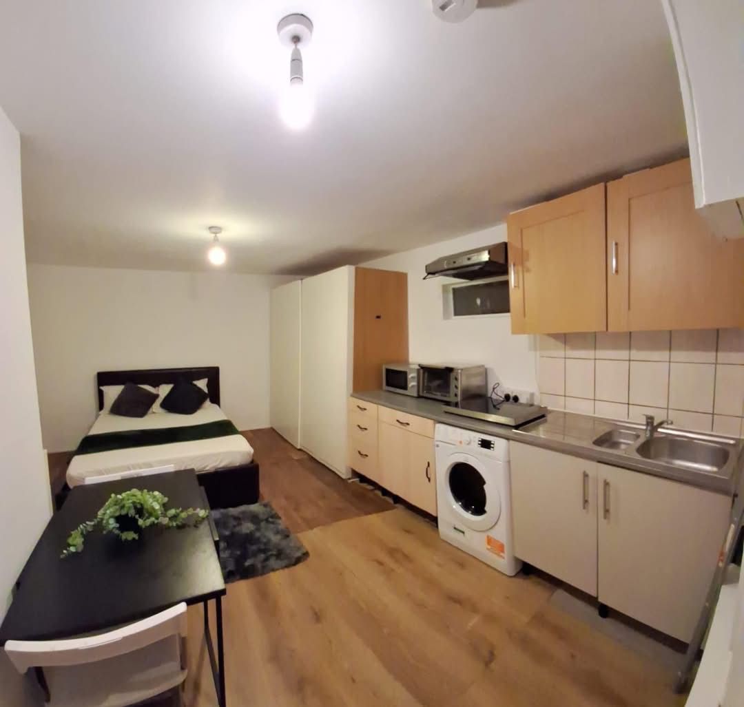 Studio em Cricklewood, 64, Pennine Drive, NW2 1PD