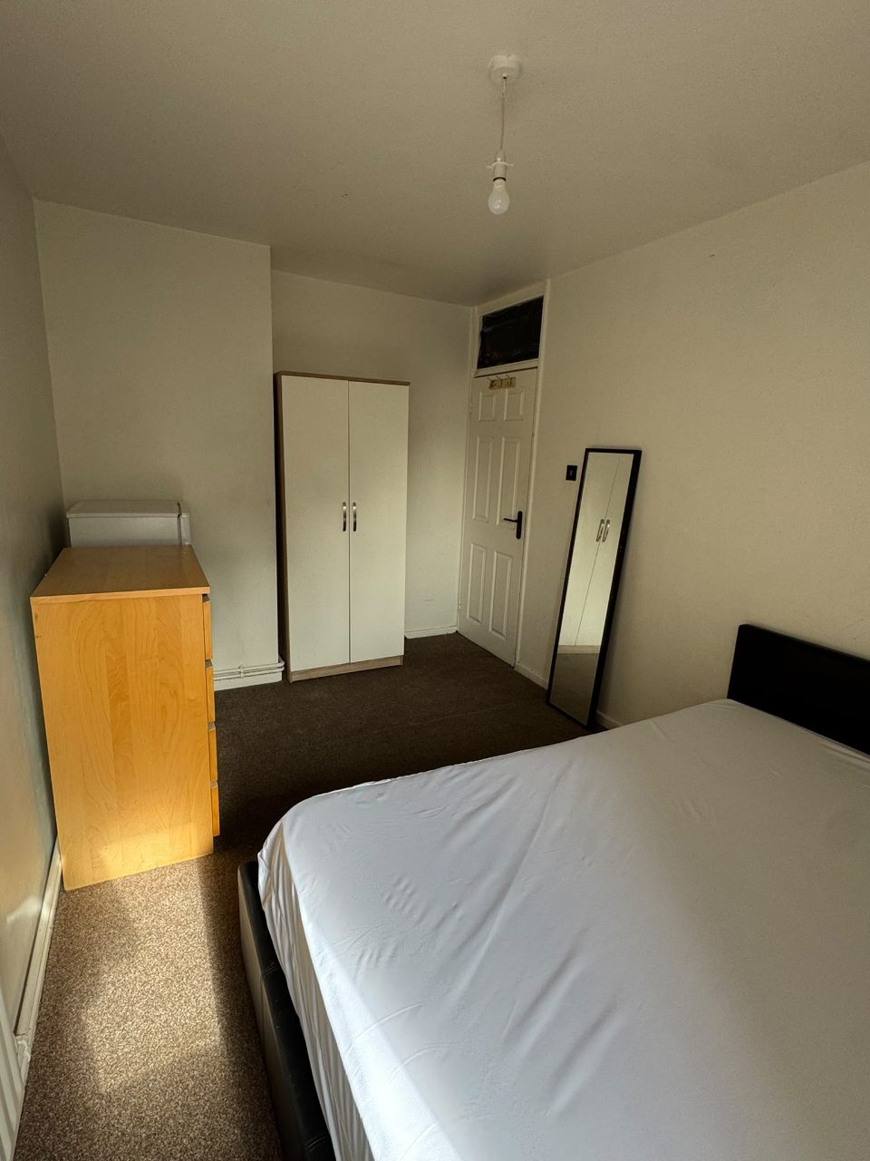 Quarto de Casal em Stokwell Station, 4, SW8 1HR
