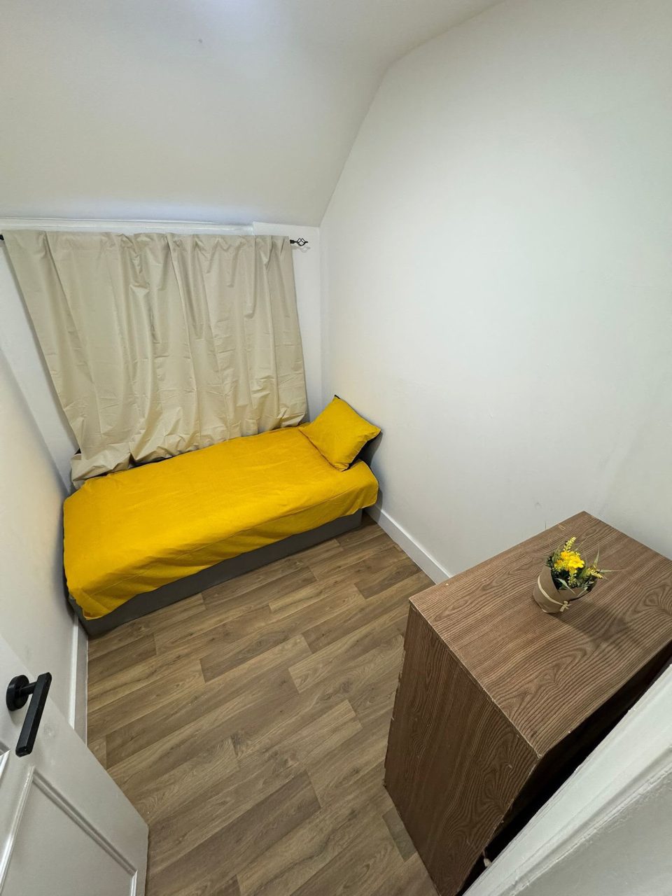 Quarto de Solteiro em Neasden, NW10 1SP