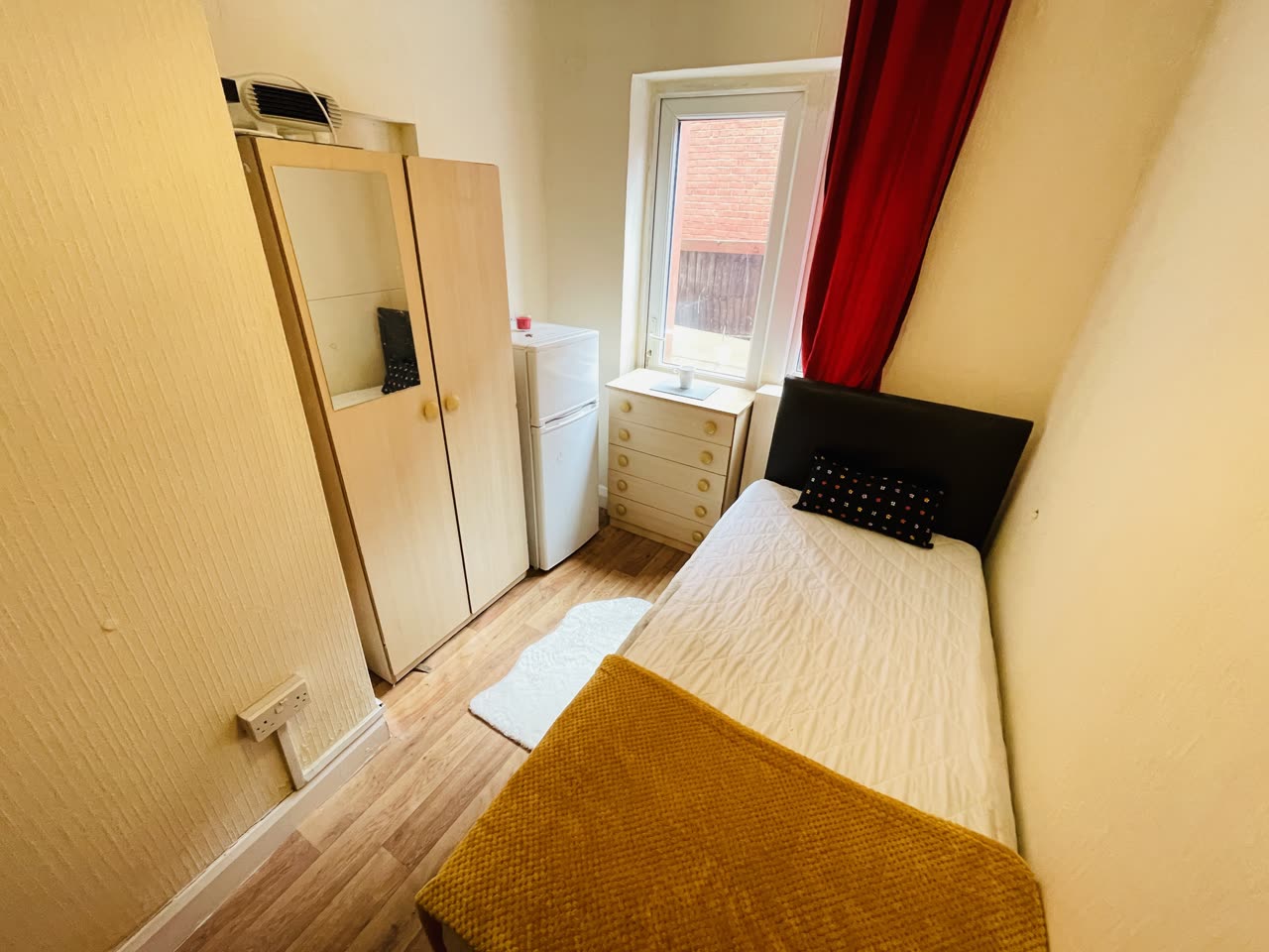 Quarto de Solteiro em Harlesden, 197 Harlesden Road, NW10 3SD