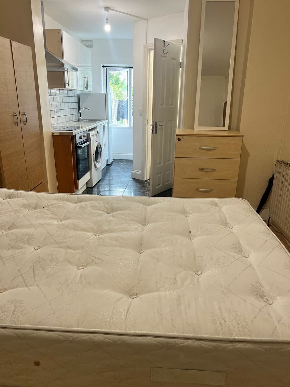 Studio em Wembley, 10 Victor Grove, HA0 4JJ