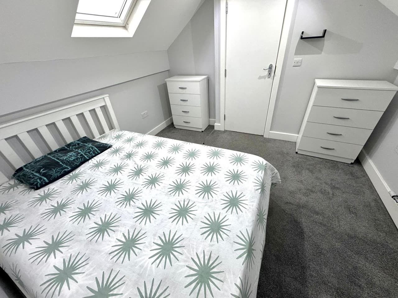 Quarto de Solteiro em Tottenham, N17 9DD