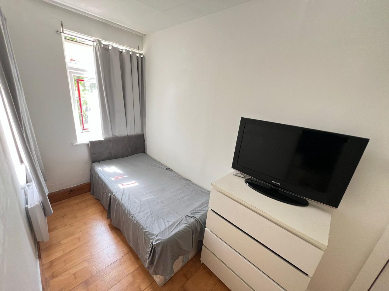 Quarto de Solteiro em Wembley, 27 bleinham gardens, HA9 7NP