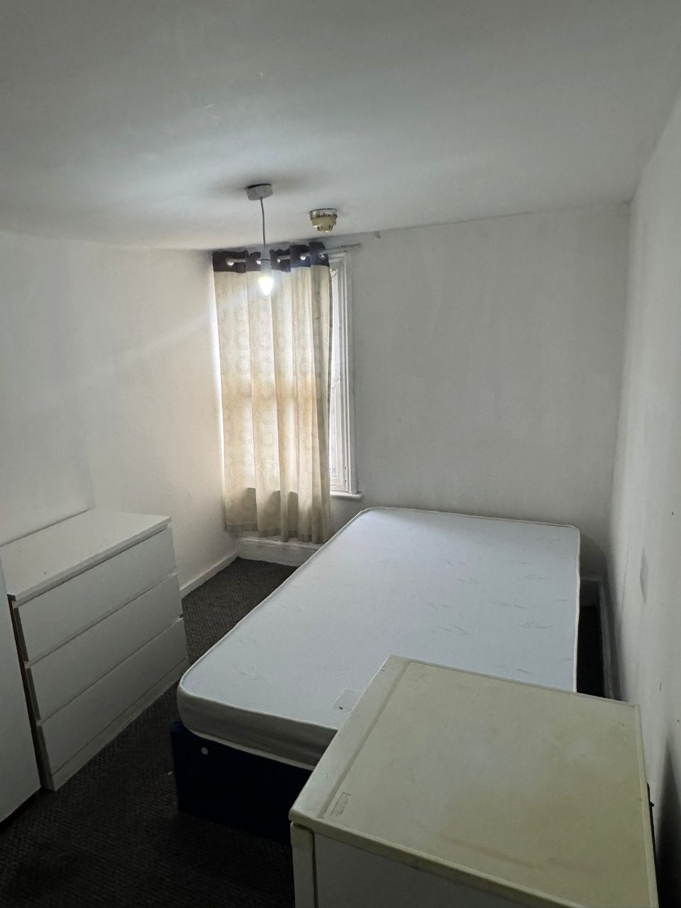 Quarto de Casal em Elephant Castle, SE17 1RL