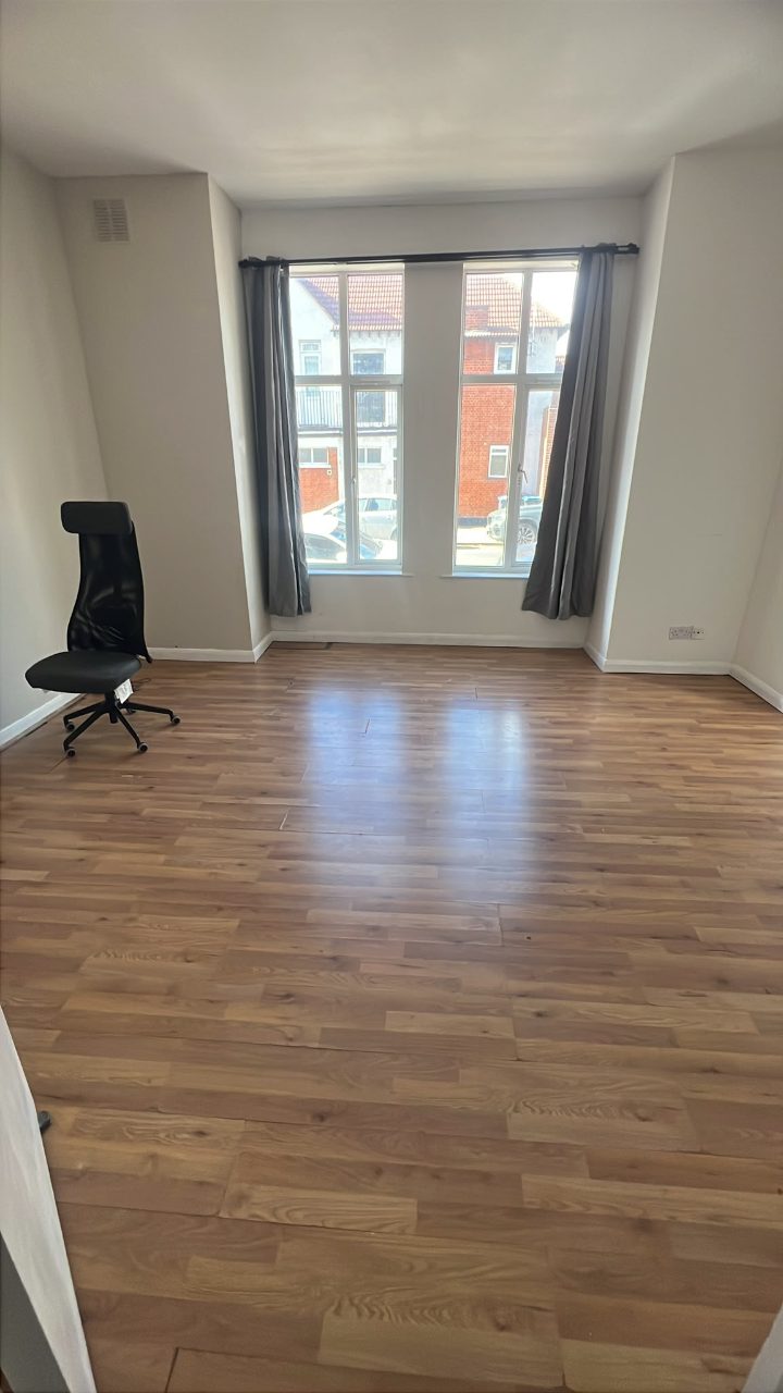 Apartamento em Cricklewood, 54 Heber Road, NW2 6AA