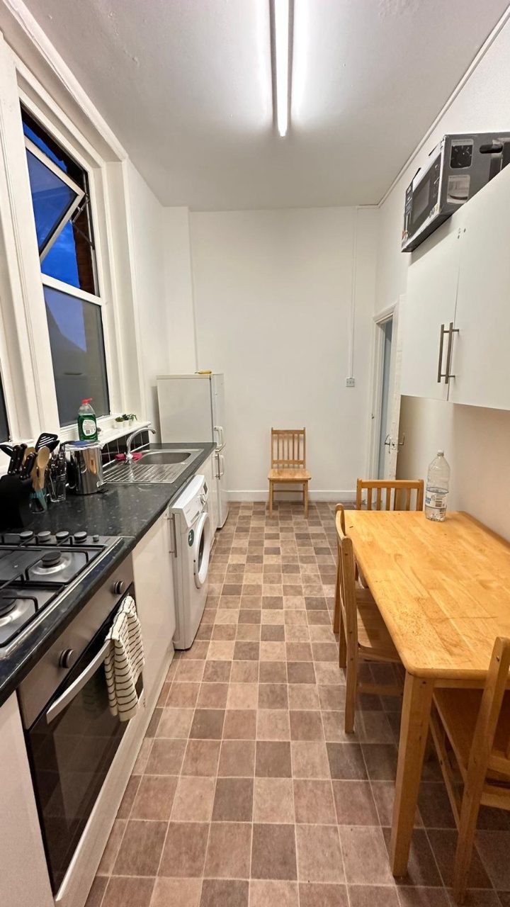 Apartamento em Streatham, Ambleside Avenue- SW16 1QE, SW16 1QE