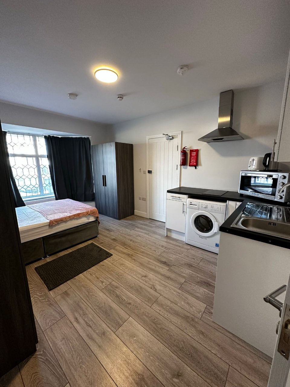 Studio em Wembley, 17 Elm way nw10, NW10 0NG