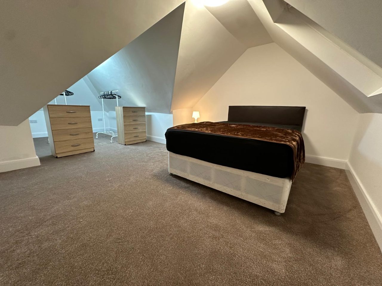 Apartamento em Neasden, 1 links road nw2, NW2 7LE