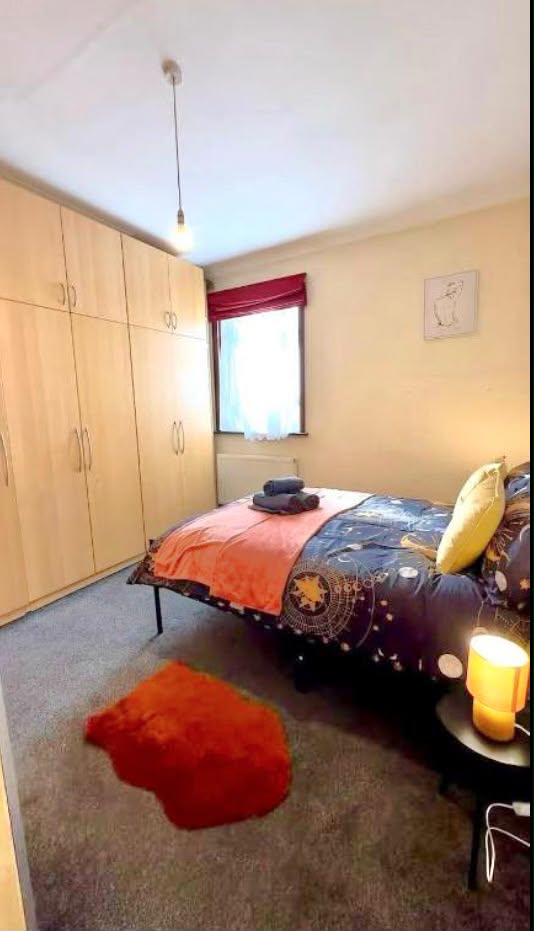 Quarto de Casal em CRICLEWOOD, 35 Oaklands Road, NW2 6DJ
