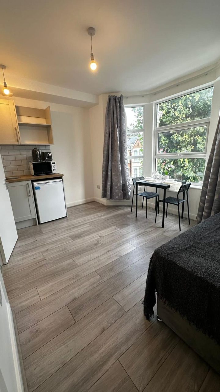 Studio em Willesden junction, 23 Tunley Road, NW10 9JR