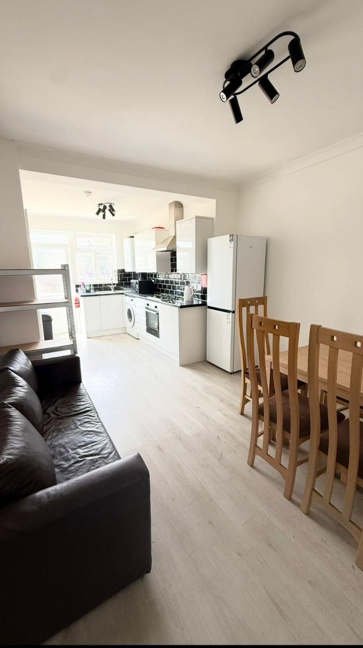 Quarto de Solteiro em Chingford, E4 9SU